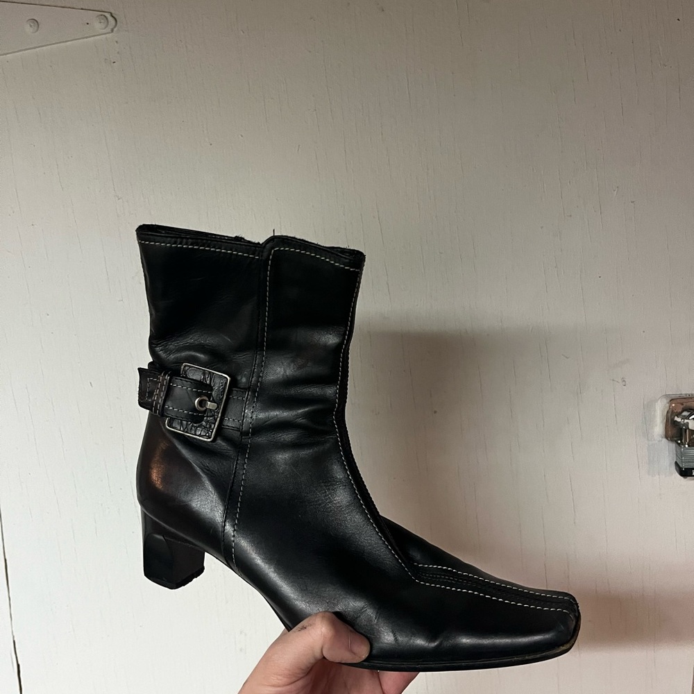 Women's Black Mid-Calf Leather Boot with Buckle